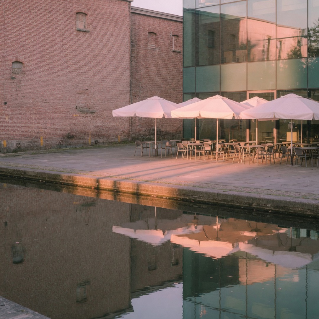 Canalside public space at Brindleyplace, Birmingham