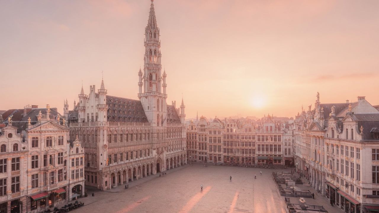 Brussels golden hour over the Grand-Place with the gothic town hall