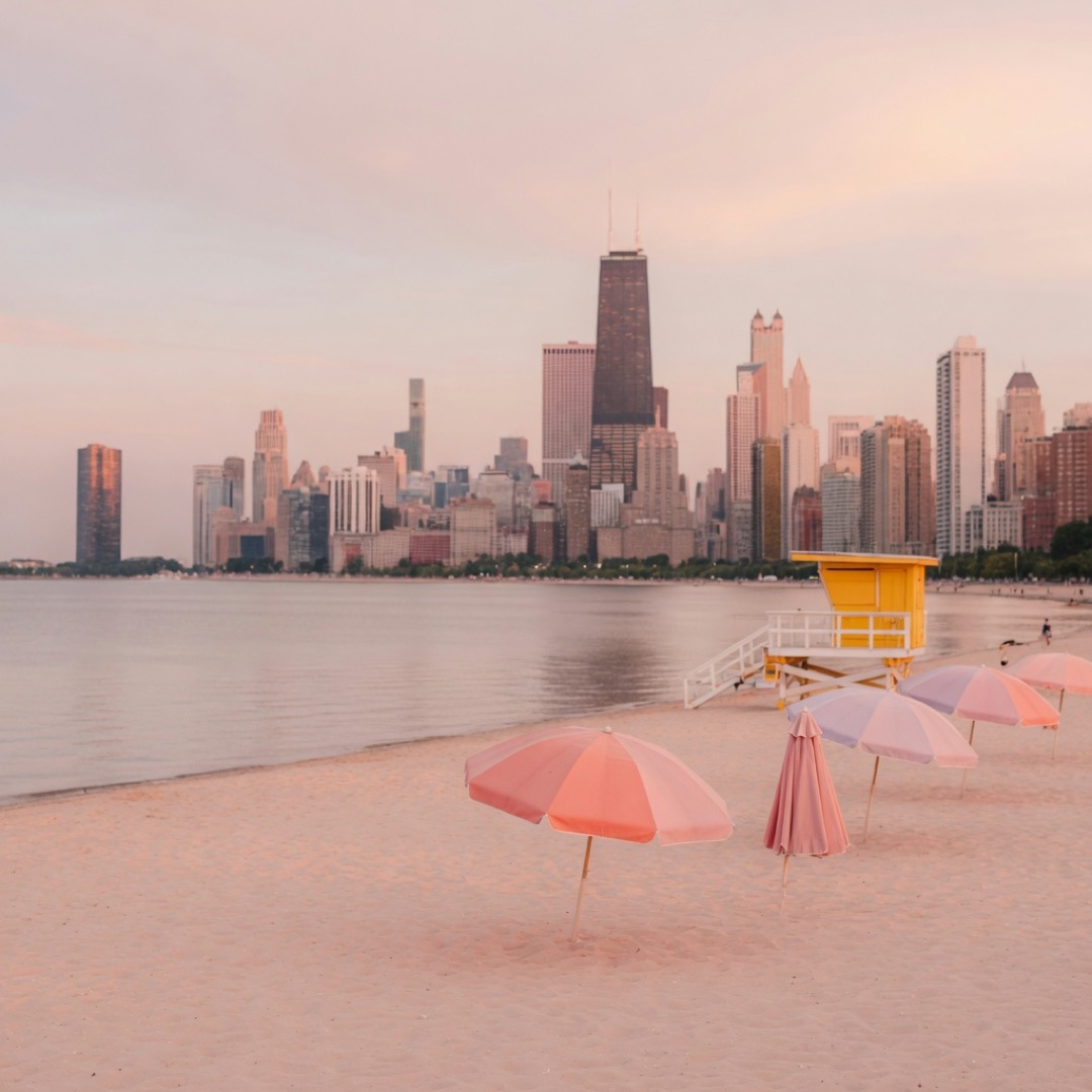 City beach edge with skyline at Ohio Street Beach, Chicago
