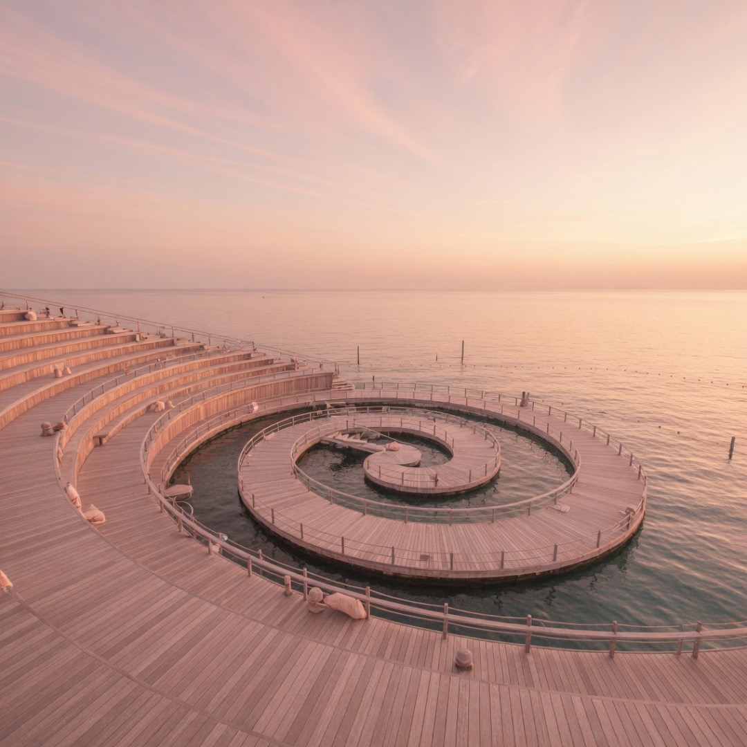 The spiral sea bath at Kastrup with wide water and sky