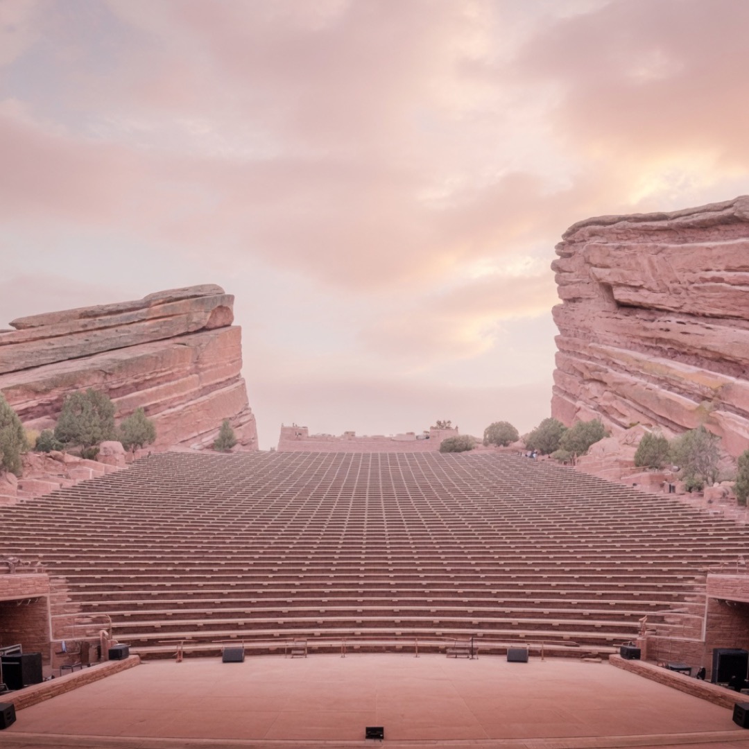 Red rock formations at Red Rocks Park